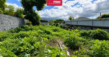 p.r.m.i : la bretagne vue mer et montagne terrain plat de 391 m²  alt 220m