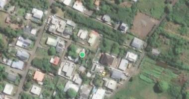 a vendre - terrain de 1009 m2 environ - la riviere saint louis - 318 000 €