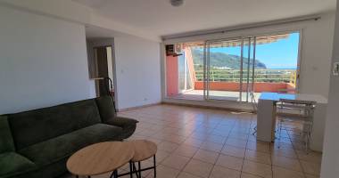 À louer   beau t3 meublÉ 65 m2 avec vue panoramique mer & montagne