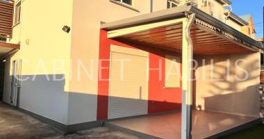 a louer - maison t4 - d'environ 98,48 m2 - saint-pierre - loyer 1 400 €