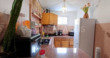 À louer - appartement meuble de type f3 d'environ 60 m2 - bras de pontho - loyer 1 111,00 € + 185,00 € de char