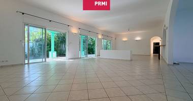 exceptionnelle à saint-andre/champ borne : villa t8/9 de caractère proche du littoral