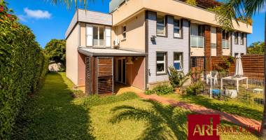 saint-pierre - a vendre - f4 duplex de 106 m² - 3 suites paren