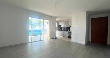 a louer - appartement t2 d'environ 47.34 m2 - les avirons - loyer 990 €