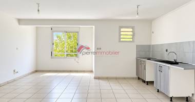 appartement 3 piÈces centre ville de saint pierre