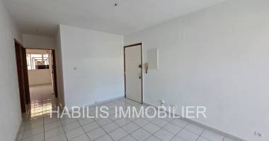 a louer - appartement t2 - d'environ 47.07 m2 - saint-denis - loyer 633.67 €