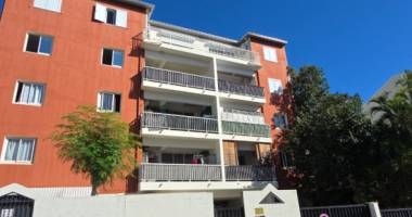 deux appartements t2 loués – centre-ville de saint-denis
