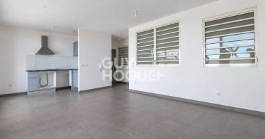 t3 dernier etage - 90m2 de terrasse - vue mer