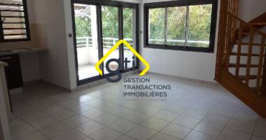 f3 duplex ste clotilde a louer proche clinique ste clotilde