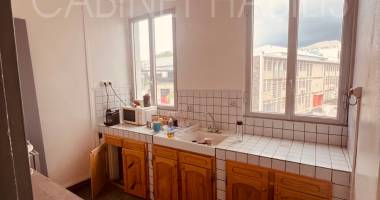 a vendre - appartement f 2  45.66 m2 environ - saint denis - 175 000 €