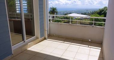 appartement t2 avec vue mer - ste clotilde