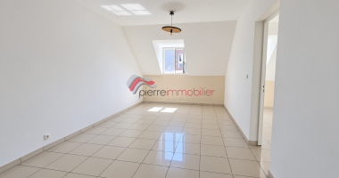 t2 mansardÉ de 40 m2   plein centre-ville