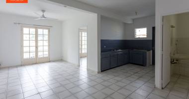 a louer ravine des cabris centre appt t2 de 38 m² - loyer 690 ?