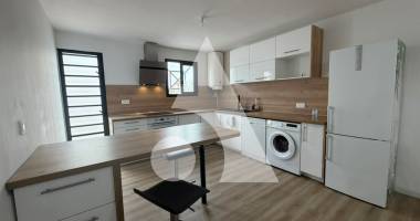 appartement t3 de 78 m² refait à neuf - sainte-clotilde