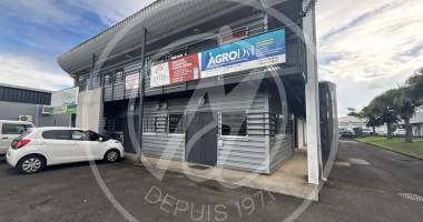 a louer 69m² - loyer mensuel 1380 €  possibilité de découpage