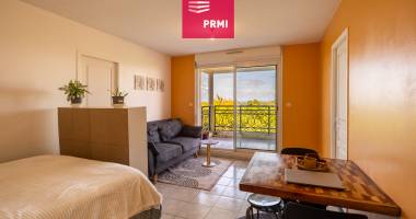 appartement t2 de 49 m² avec terrasse et vue dégagée à vendre à bras-panon  105 000  fai