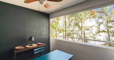 saint-pierre - exclusivitÉ - duplex t3 meublÉ de 80 m² avec varangue et parkings