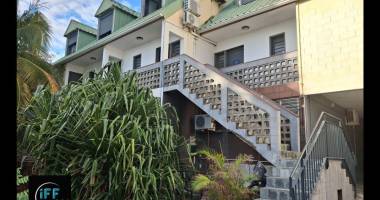 charmant t3 duplex saint gilles les bains