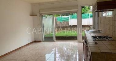 À louer - appartement de type f2 d'environ 39,41 m2 - le tampon - 663 €