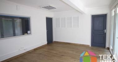 a louer local professionnel de 75 m² sur saint andré