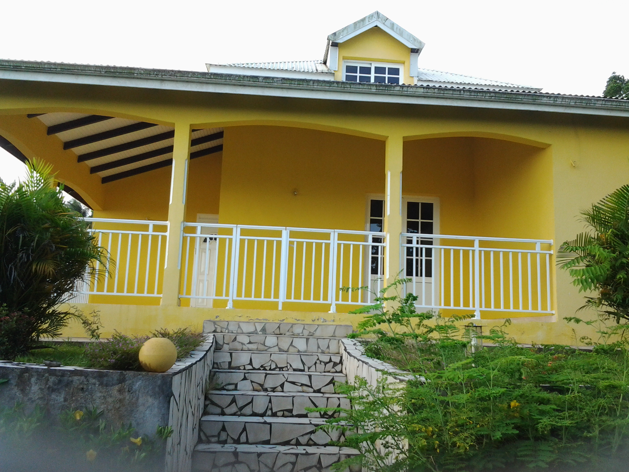 Location maison Trois Rivières (97114) Guadeloupe Basse Terre Sud Réf. 0062 Location maison Trois Rivières (97114) Guadeloupe Basse Terre Sud Réf. 0062