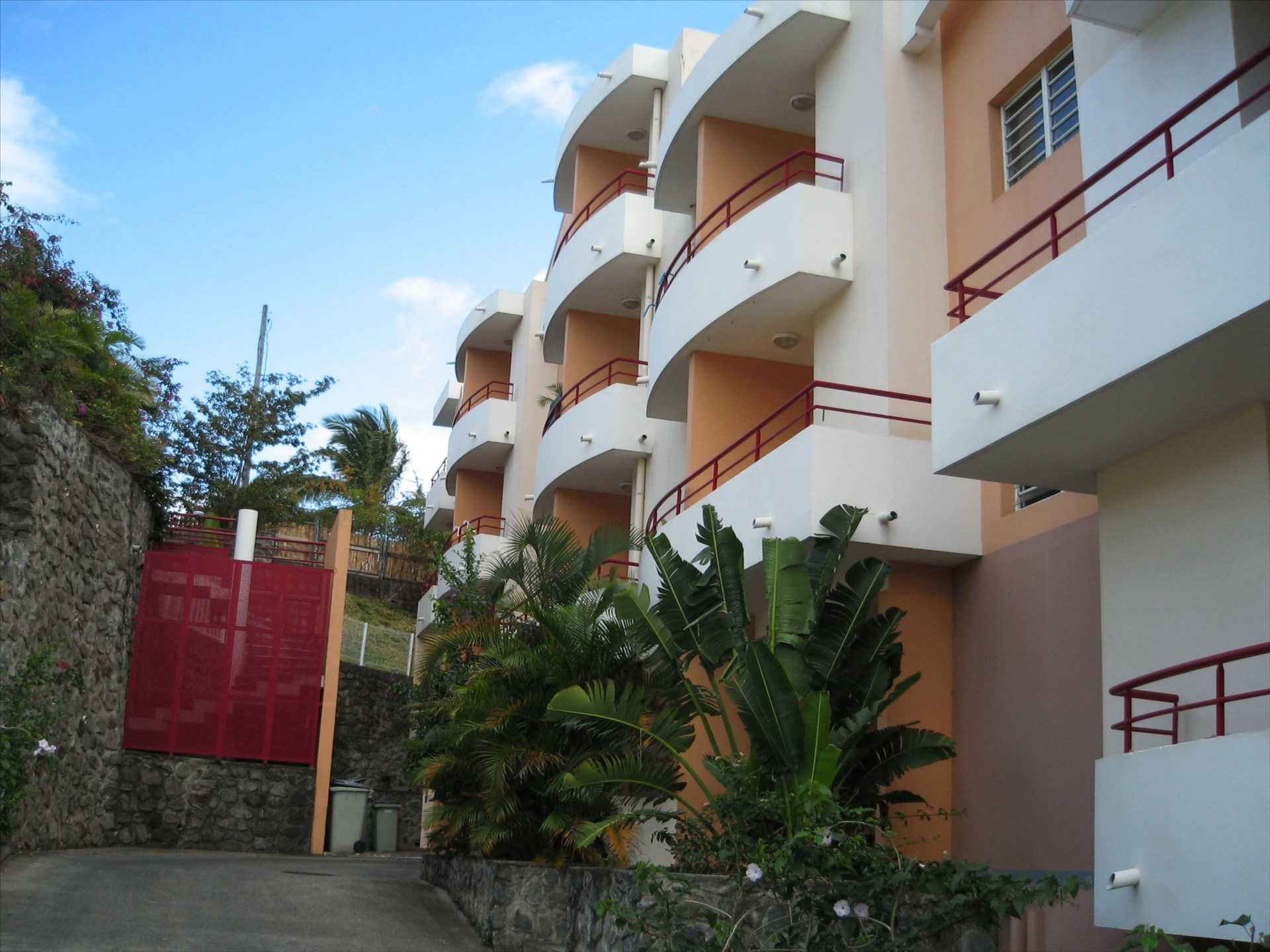 Location appartement SainteClotilde (97490) Réunion Nord Réf. 2106