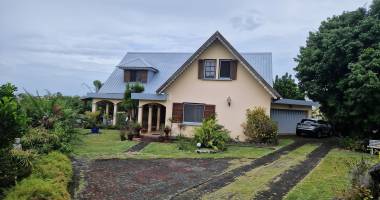 villa avec piscine a vendre st-benoit ile de la reunion