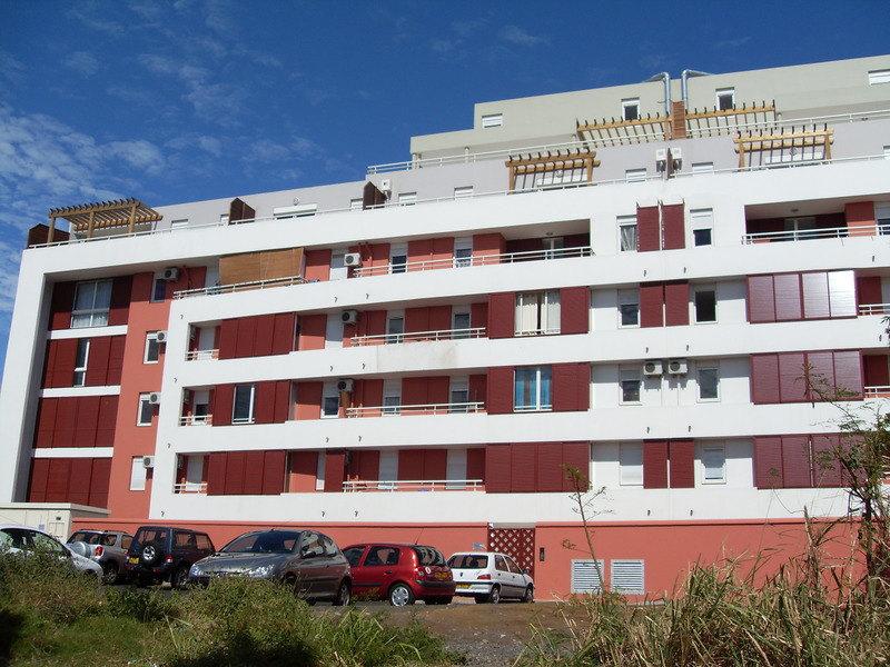 Location t1 SainteClotilde (97490) Réunion Nord Réf. UNIVERS213085901