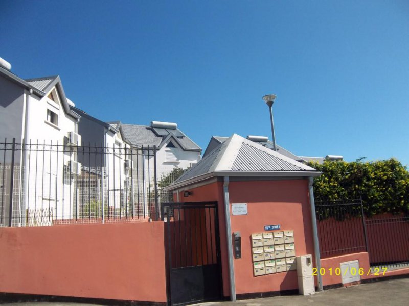 Location rez de jardin SainteClotilde (97490) Réunion Nord Réf. 025