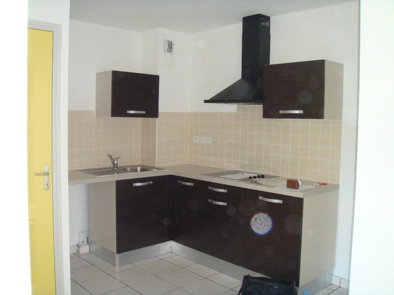 Location t3 SainteClotilde (97490) Réunion Nord Réf. ambrevattes21