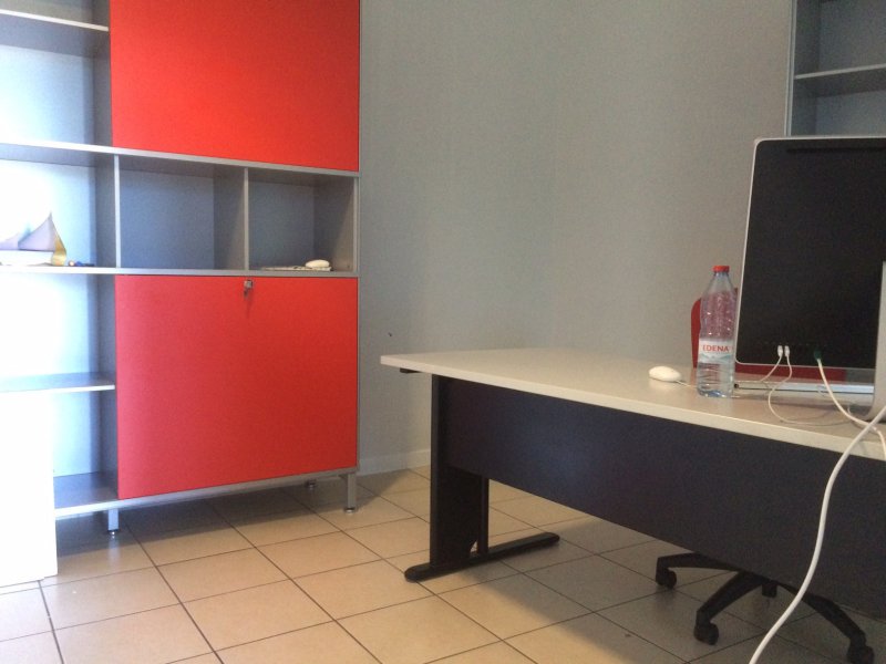 Location bureaux SainteClotilde (97490) Réunion Nord Réf. LCO40000401