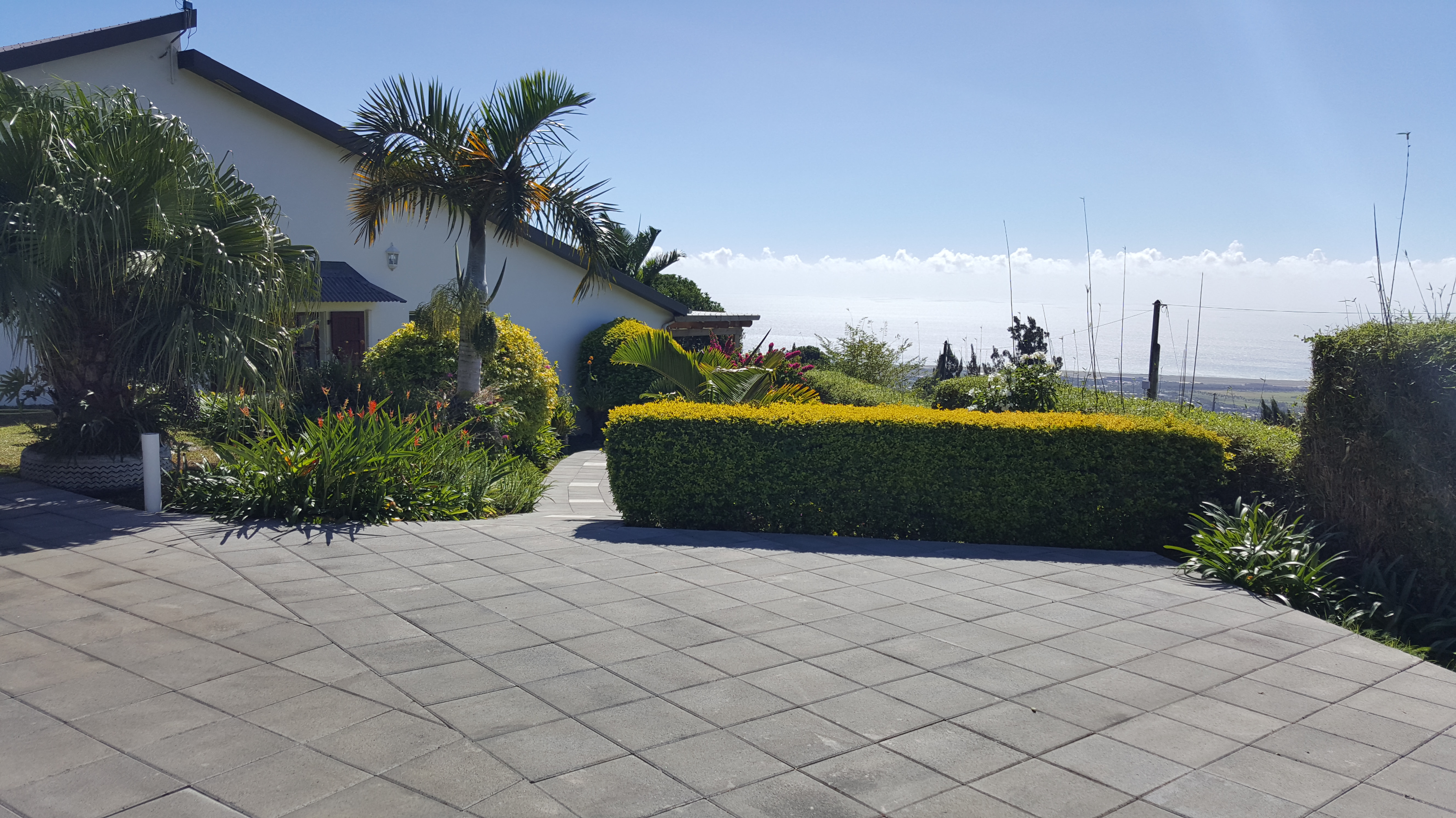 Achat f5 SainteClotilde (97490) Réunion Nord Réf. KB48