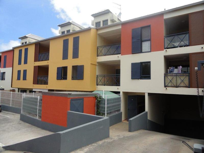 Location t3 SainteClotilde (97490) Réunion Nord Réf. cypres103640224