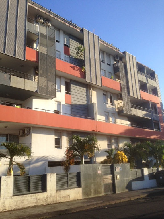 Location appartement SainteClotilde (97490) Réunion Nord Réf. 1986