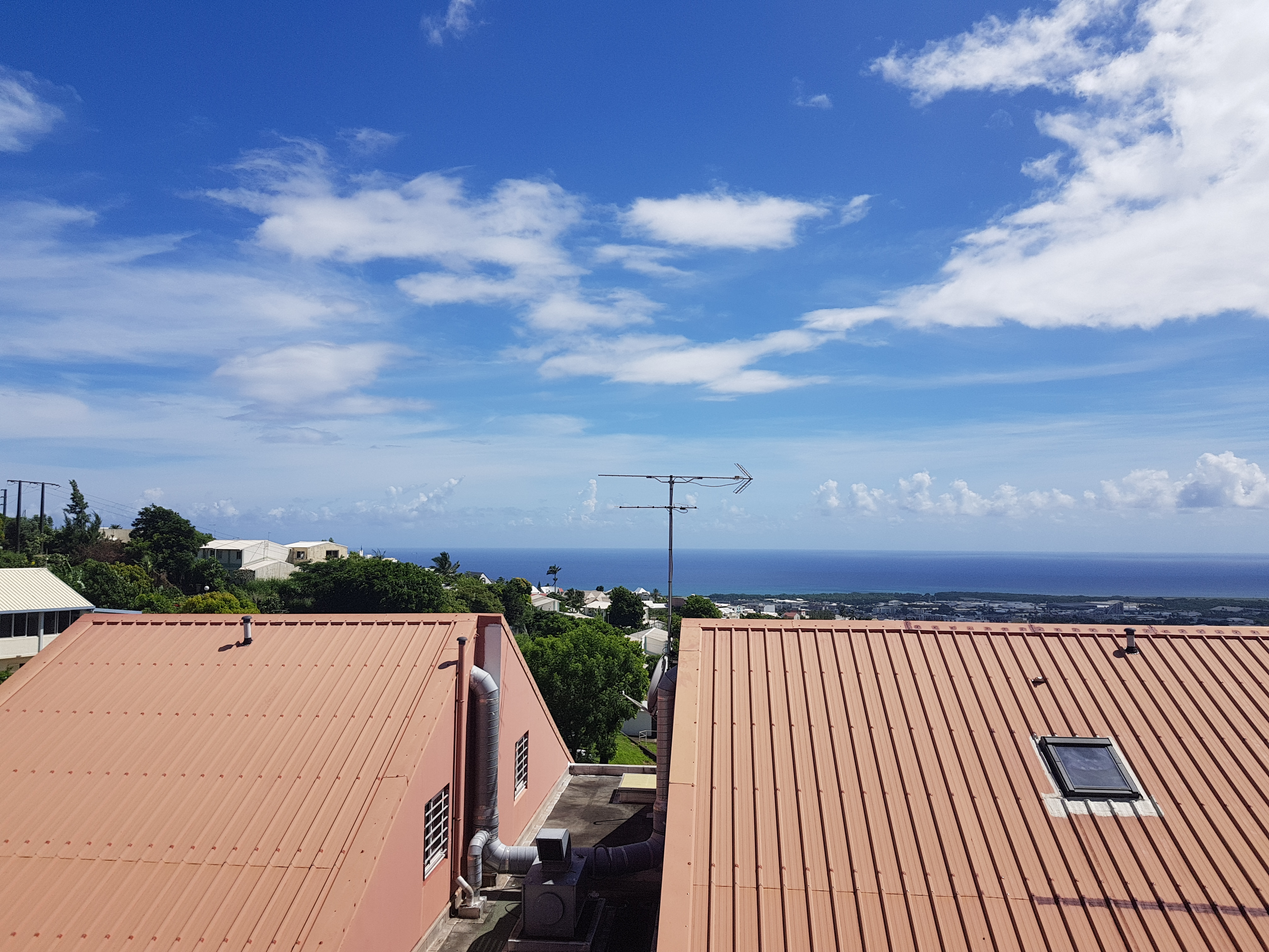 Location studio duplex SainteClotilde (97490) Réunion Nord Réf. T1BSTM