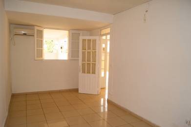 Location  Local Baie Mahault (97122) - GUADELOUPE