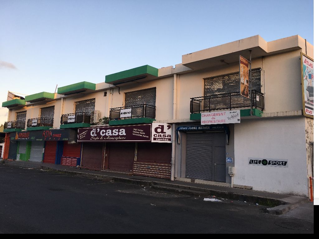 Location local SainteClotilde (97490) Réunion Nord Réf. 04180005