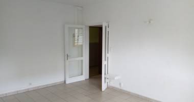 saint denis centre t1 rue monthyon