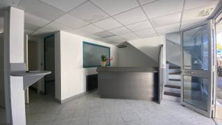 location local commercial à basse terre (97100)