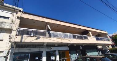 local centre-ville saint-benoit 143m2