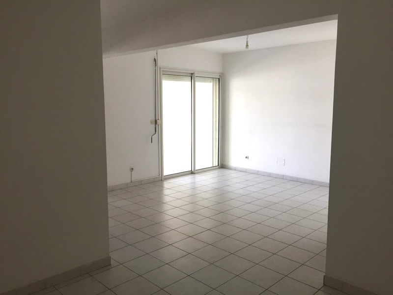 Location t4 duplex SaintPaul (97460) Réunion Ouest Réf. combavas1