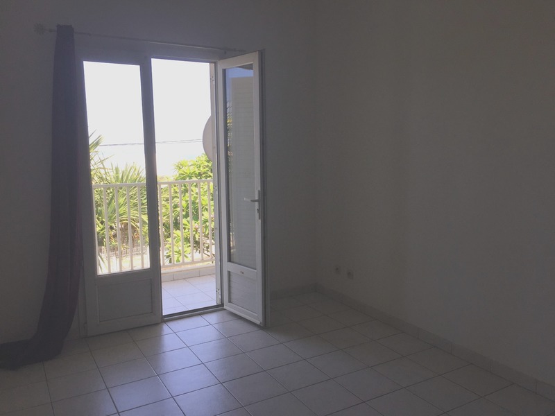 Location t4 duplex SaintPaul (97460) Réunion Ouest Réf. combavas1