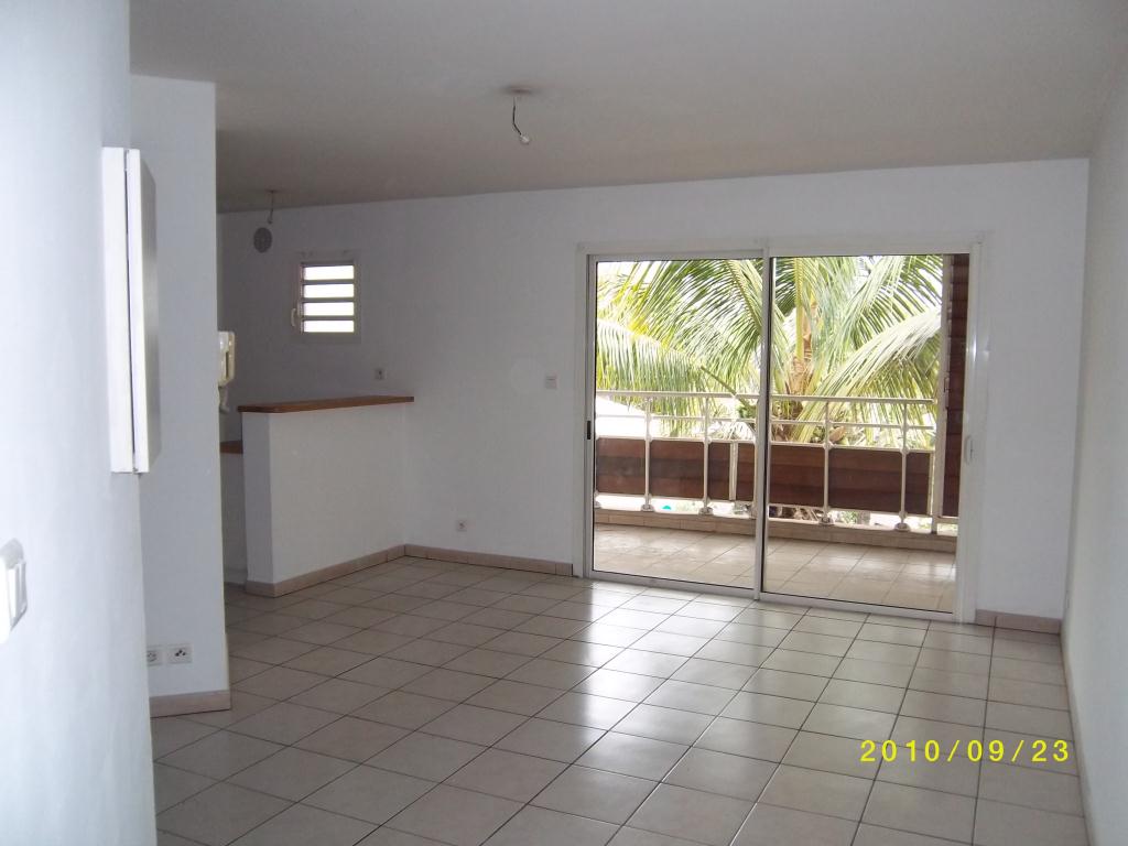 Location appartement SainteClotilde (97490) Réunion Nord Réf. 002