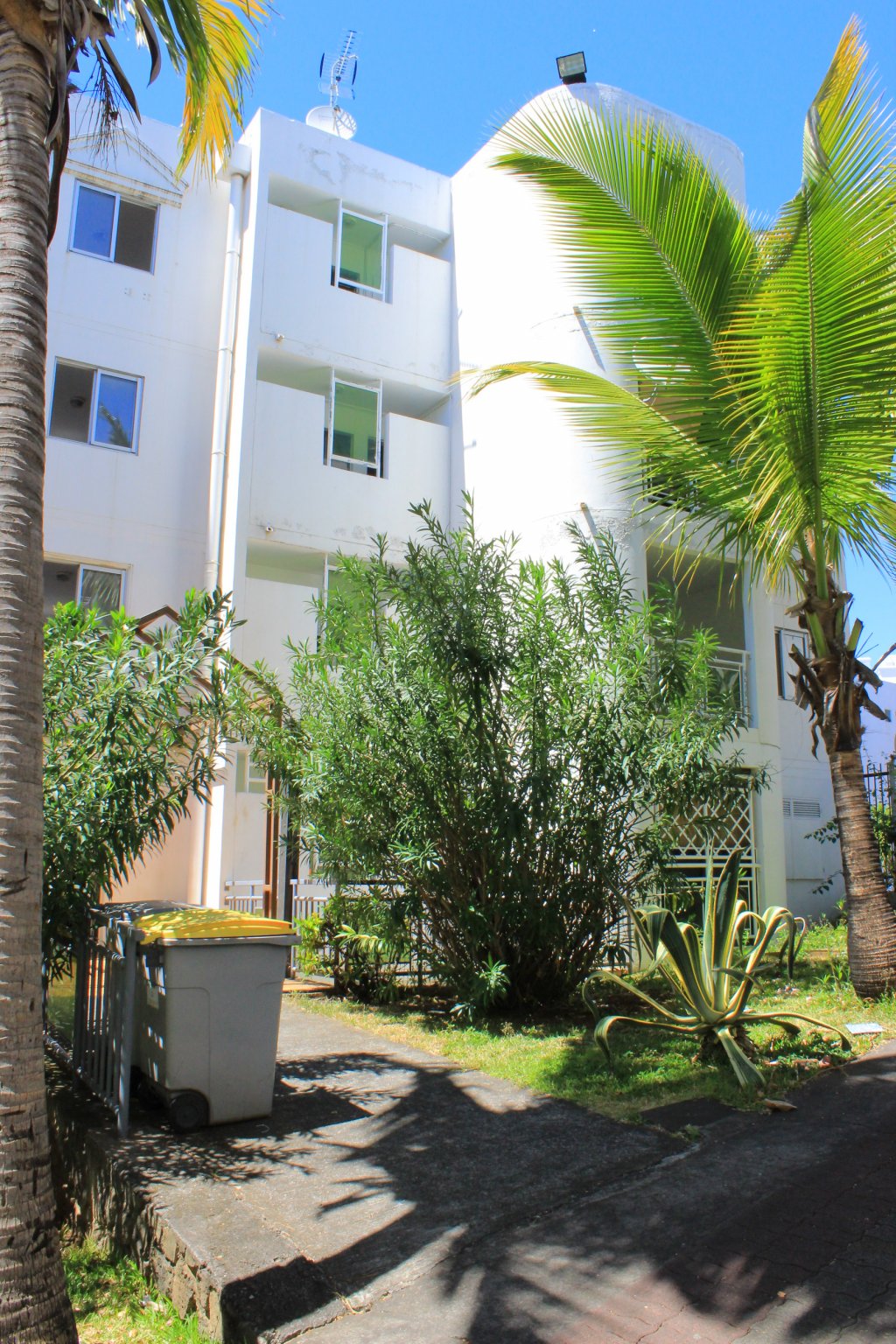 Location appartement SainteClotilde (97490) Réunion Nord Réf. 310 2 DS